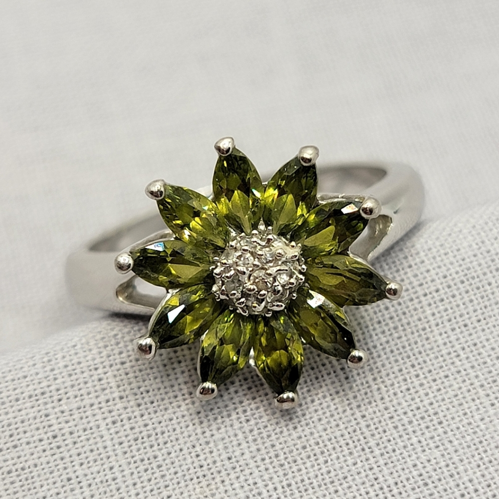 Vintage Signed RINC Gemstone Flower Ring
